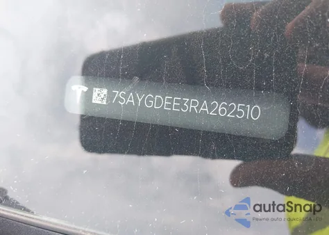 2024 Tesla Model Y from USA, damaged, VIN 7SAYGDEE3RA262510